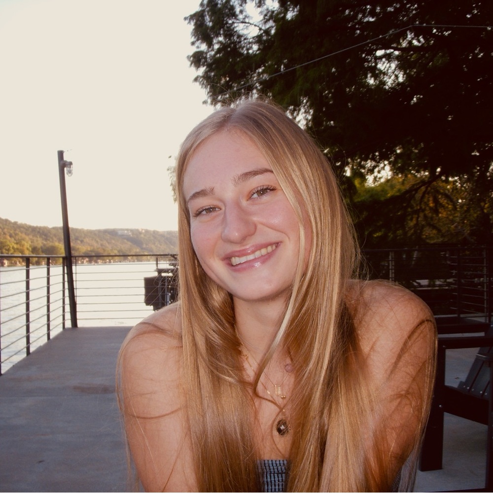 Meet your Posher, Kara